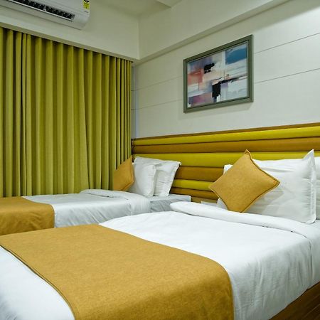 Hotel Lake Point Ahmedabad Exterior photo