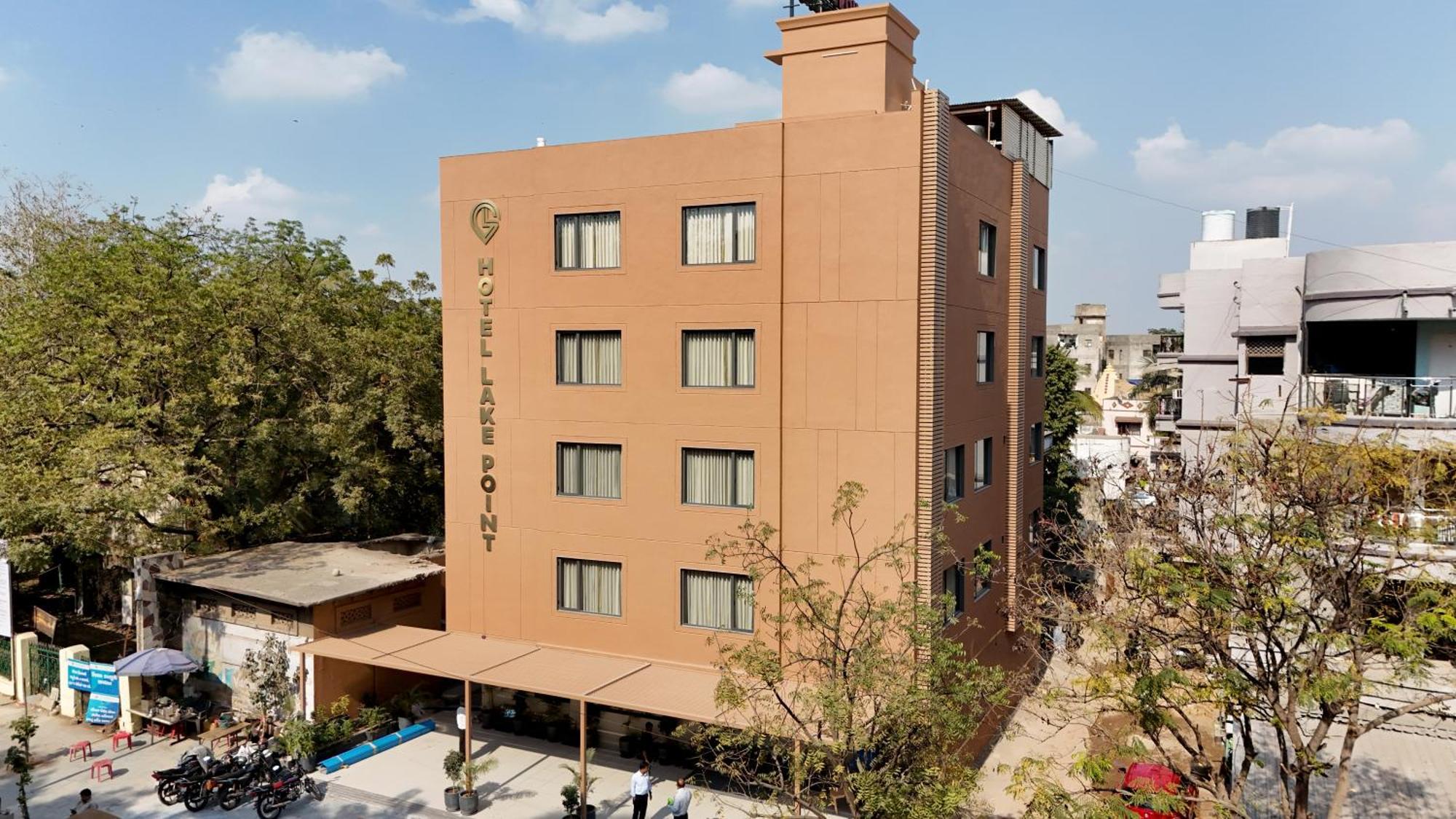 Hotel Lake Point Ahmedabad Exterior photo